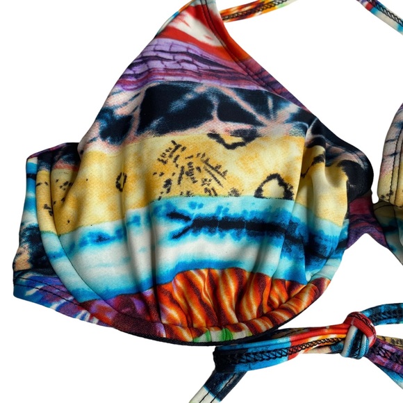 Body Glove ☼ Underwire D Cup 2 Piece String Bikini Set ☼ Mixed Tribal Tie Dye ☼ - Picture 2 of 14